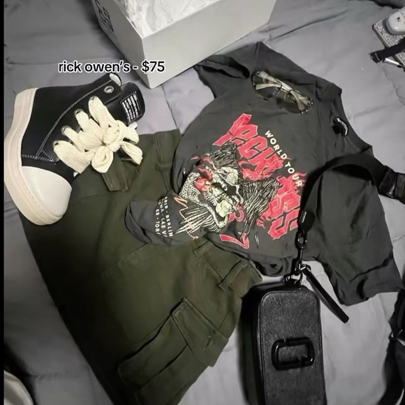 Essentials Cream Hoodie and Sweatpants Set - Picture 2 of 16